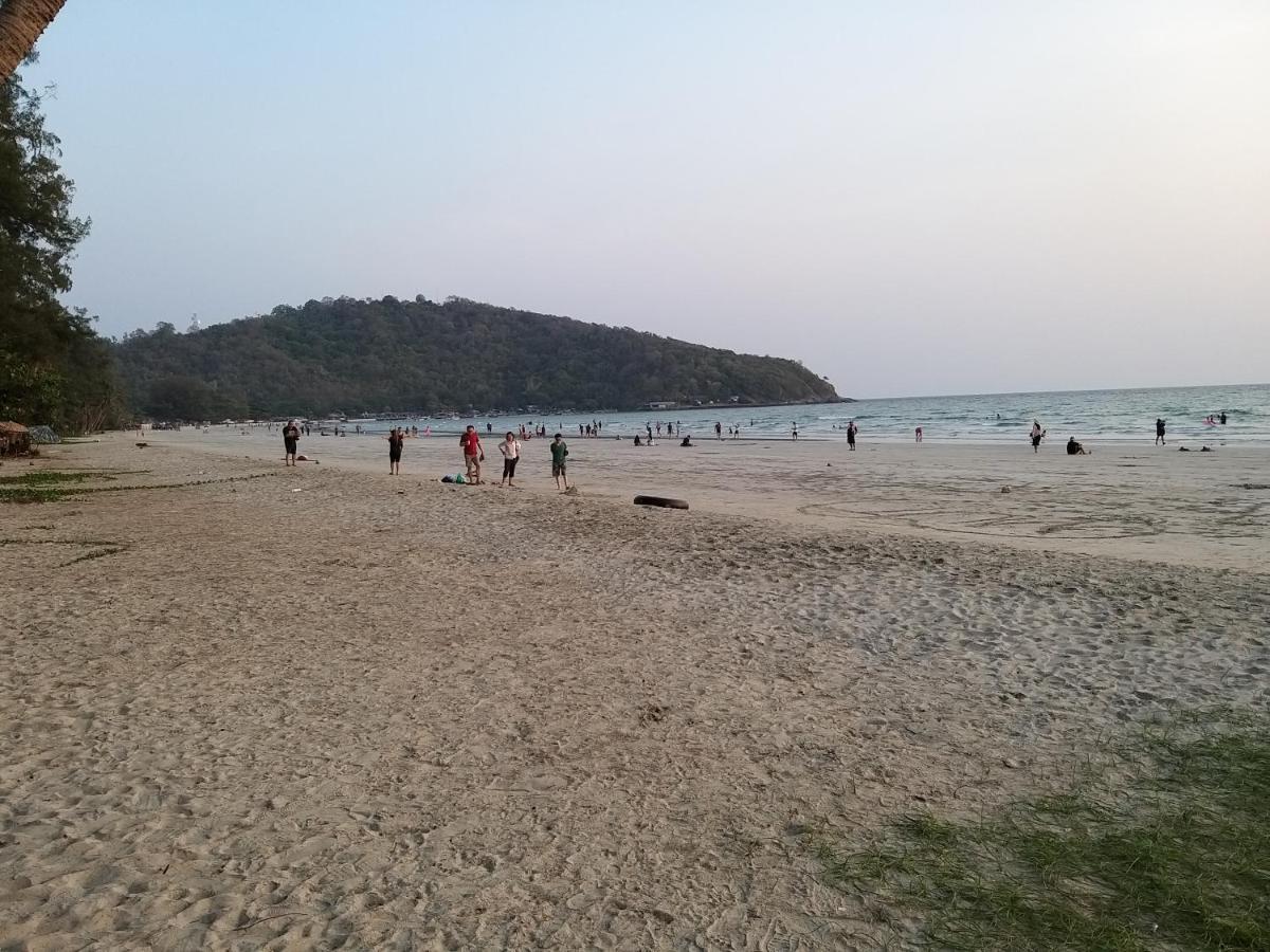 บ้านทะเลอิ่มเอม Bann Talay Im Eimm بان فيه المظهر الخارجي الصورة