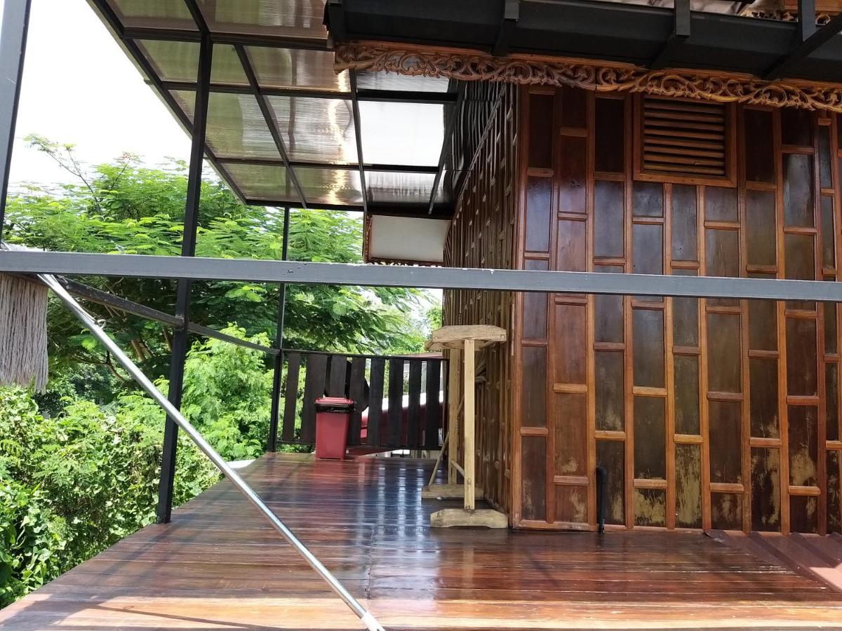 บ้านทะเลอิ่มเอม Bann Talay Im Eimm بان فيه المظهر الخارجي الصورة